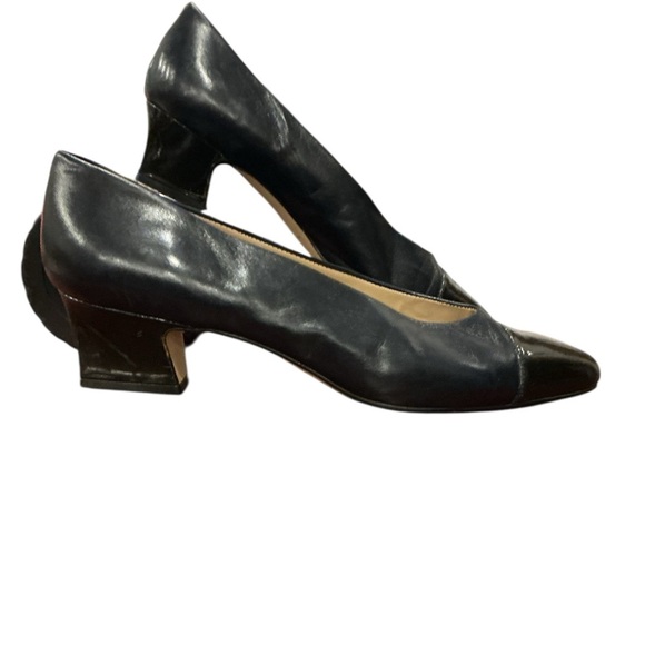 Etienne Aigner Black Leather Patent Cap Toe Pumps Block Heel 8.5 M Retro Classic - Picture 1 of 8
